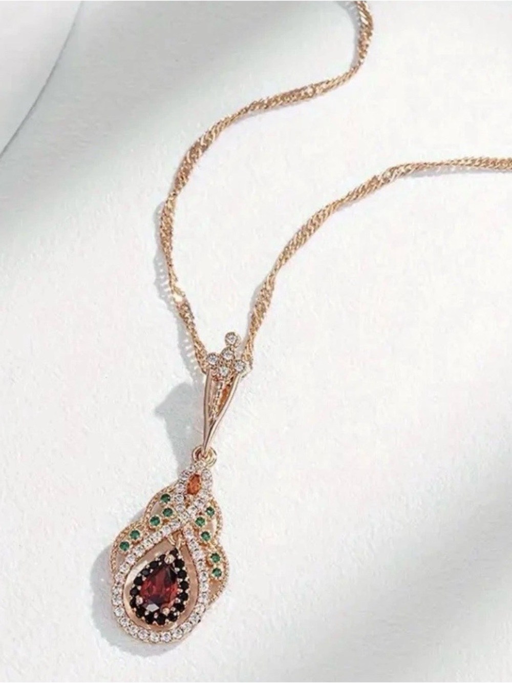 Golden Color Women’s Teardrop Cut Red/Amber Love Flower Necklace Fashion Jewelry